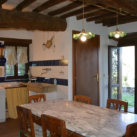 Scappo In Umbria, Casale Nicoletta فيلة
