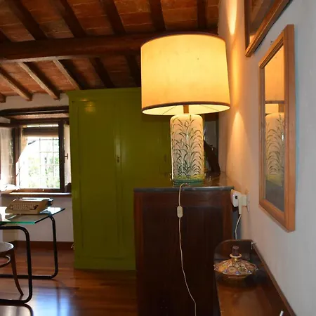 Scappo In Umbria, Casale Nicoletta فيلة